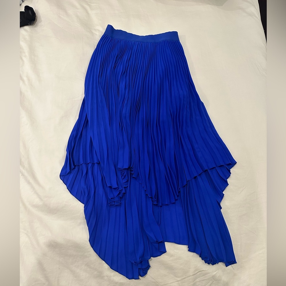 Alice & Olivia women’s skirt. Cobalt blue